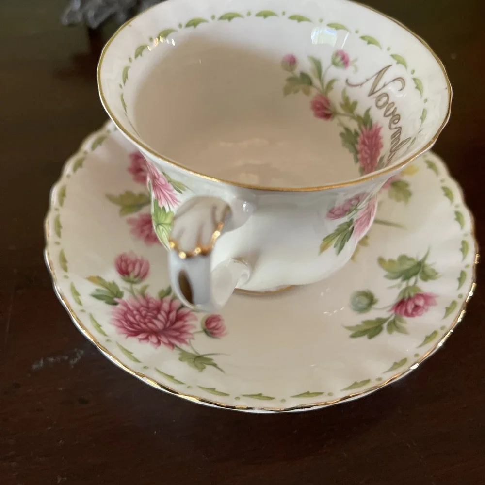 Royal Albert discontinued flower